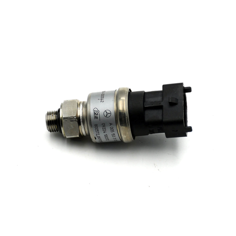 FUEL DISTRIBUTOR PRESSURE SENSOR A0051533128 Mercedes Benz A0051533128